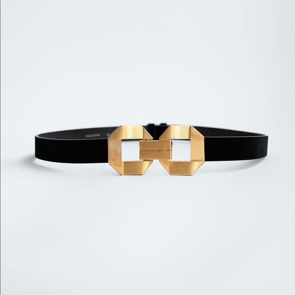 Zara Accessories - Zara buckle velvet belt